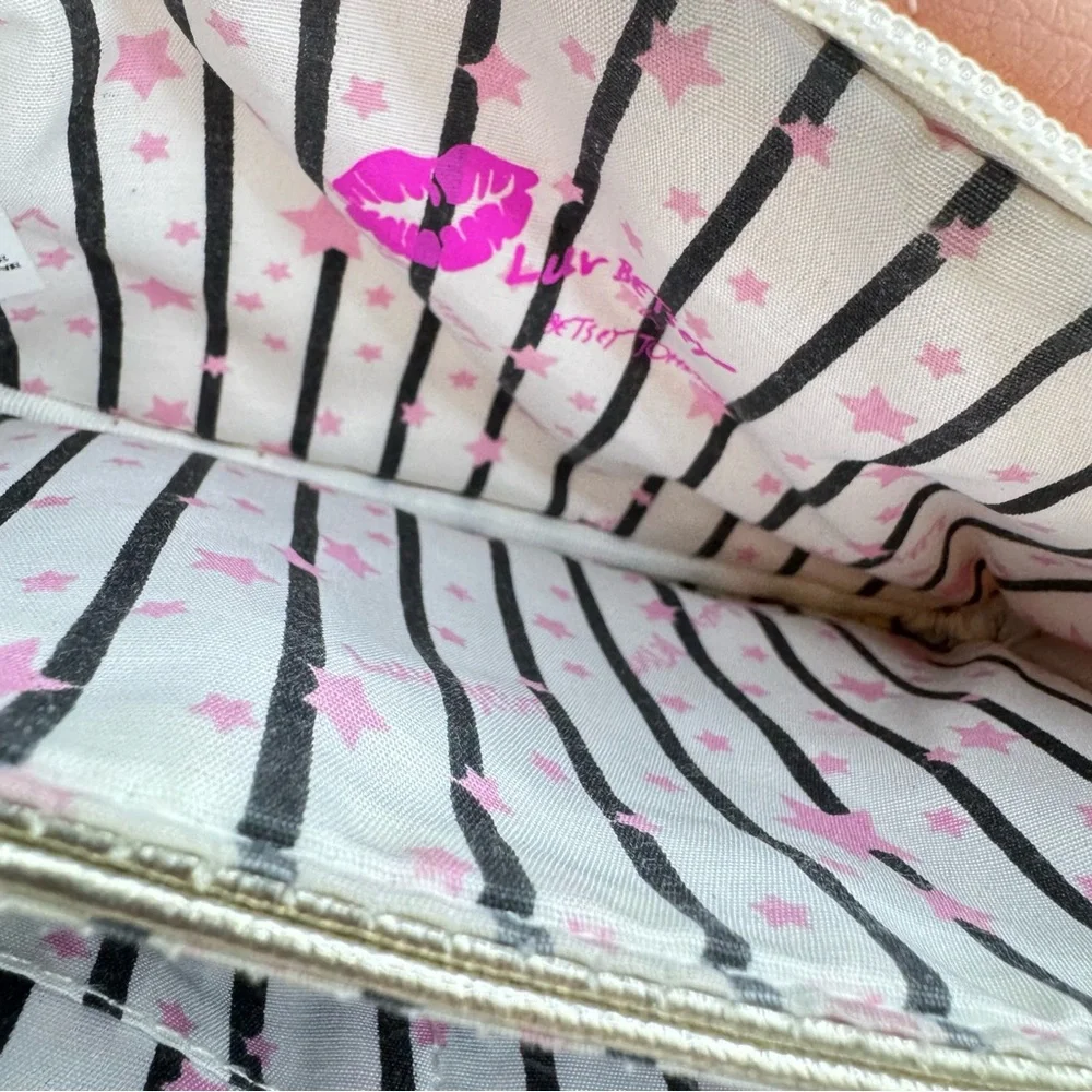 Betsey Johnson Love Betsey Pink Cat Quilted Clutch with Heart‎ Charm
